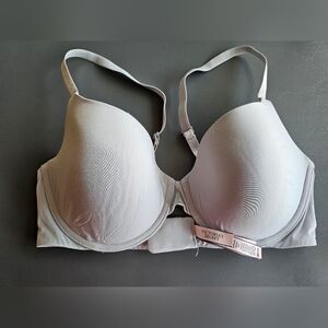 Victoria's Secret Light Gray Smooth T-Shirt Bra WIRED size 36 D